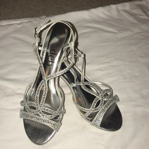 2 inch silver heels